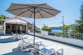 Mata Family Apartments