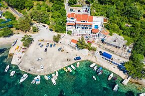 Mata Family Apartments