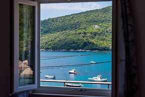 Mata Family Apartments