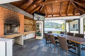 Mata Family Apartments