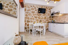 Mata Family Apartments