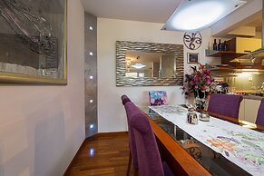 Zen Luxury Apartment