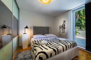 Zen Luxury Apartment