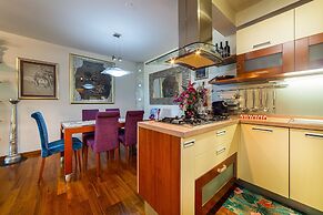 Zen Luxury Apartment