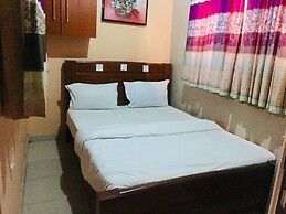 Euc Demodern Hotel & Suites