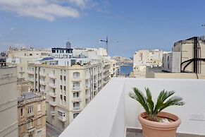 Magical Rooftop Penthouse, Best Location In Sliema