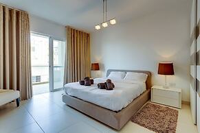 Contemporary, Luxury Apartment With Valletta and Harbour Views