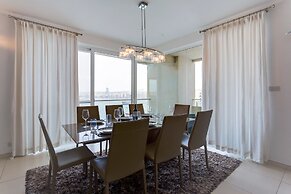 Contemporary, Luxury Apartment With Valletta and Harbour Views