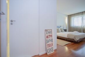 Liiiving in Porto - Balcony Dragão View