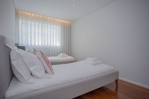 Liiiving in Porto - Balcony Dragão View