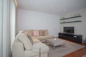 Liiiving in Porto - Balcony Dragão View