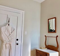 Harlem Stonegate B&B