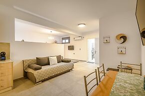 DS Traditional Villas Santorini Island