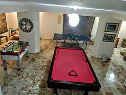 Villa Ruya,with Swimming Pool & Stunning sea Views