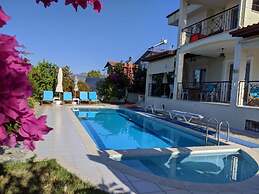 Villa Ruya,with Swimming Pool & Stunning sea Views