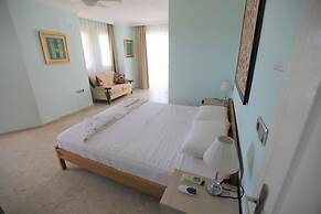 Villa Ruya,with Swimming Pool & Stunning sea Views