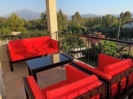 Villa Ruya,with Swimming Pool & Stunning sea Views