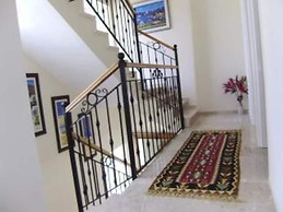 Villa Ruya,with Swimming Pool & Stunning sea Views