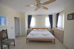 Villa Ruya,with Swimming Pool & Stunning sea Views