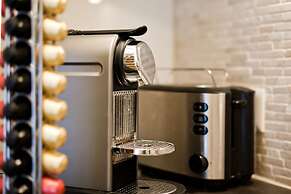 Marthas Veranda Apartment