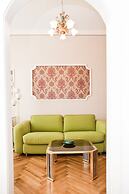 Marthas Veranda Apartment