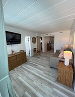 Panoramic Motel & Apartments