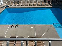 Panoramic Motel & Apartments