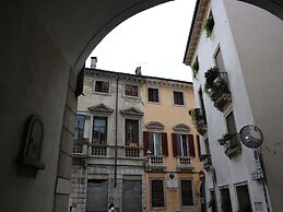 Vicenza - Stradella San Giovanni 7