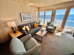 Bluefin Bay on Lake Superior