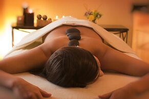 Bluefin Bay on Lake Superior