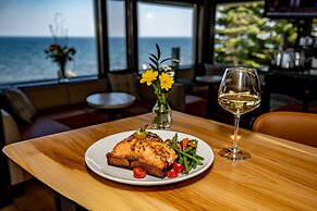 Bluefin Bay on Lake Superior