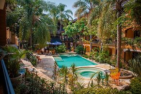 Casa de Adobe Gallery & Luxury Boutique