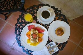 Casa de Adobe Gallery & Luxury Boutique