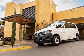 Casa de Adobe Gallery & Luxury Boutique