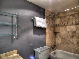 Lift Tickets Ski-in-out Mnt Side Wifi, Fireplace, Clubhousewinter Shut