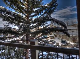 Lift Tickets Ski-in-out Mnt Side Wifi, Fireplace, Clubhousewinter Shut