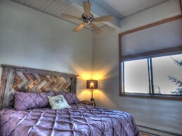 Lift Tickets Ski-in-out Mnt Side Wifi, Fireplace, Clubhousewinter Shut