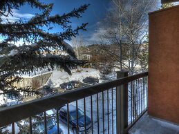 Lift Tickets Ski-in-out Mnt Side Wifi, Fireplace, Clubhousewinter Shut