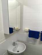 Ash's Holiday Units & Cafe