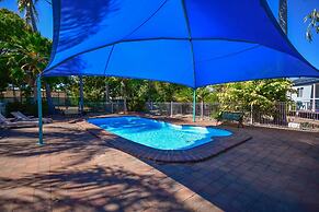 Ash's Holiday Units & Cafe