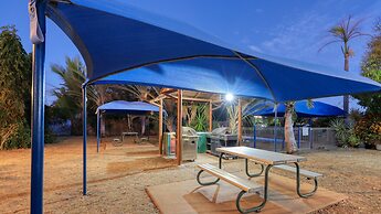 Ash's Holiday Units & Cafe