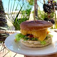 Ash's Holiday Units & Cafe