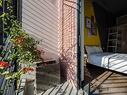 Wings House - Hostel