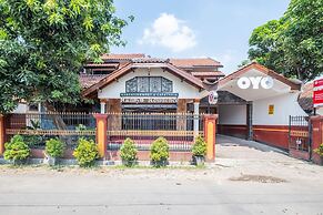 OYO Collection O 1032 Rahayu Residence Syariah