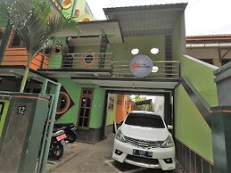 Dhika Adventure - Hostel