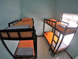 Dhika Adventure - Hostel