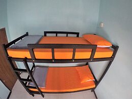 Dhika Adventure - Hostel