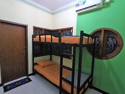 Dhika Adventure - Hostel