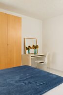 3BR Apt Steps from Sea W Parking