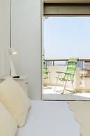 3BR Apt Steps from Sea W Parking